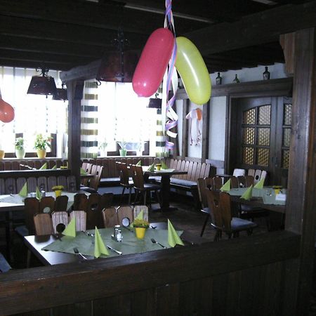Gasthof Hotel Zum Ross Вертгейм Экстерьер фото
