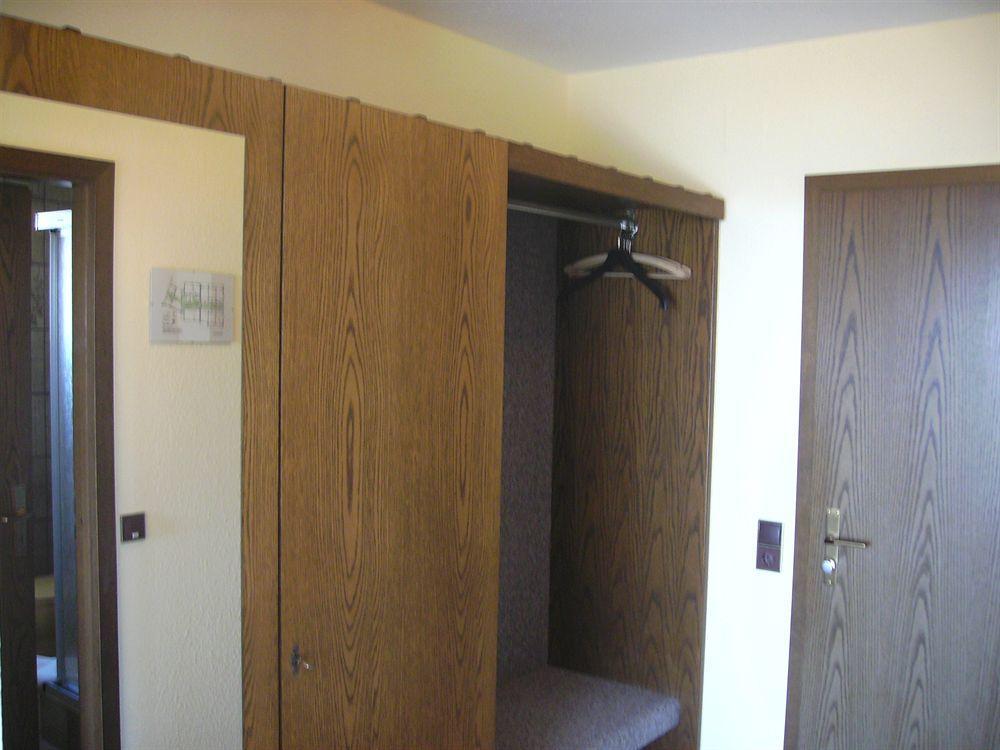 Gasthof Hotel Zum Ross Вертгейм Экстерьер фото